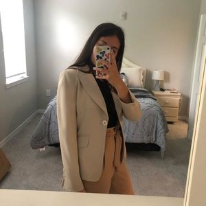 Bebe cream blazer. Size 6.